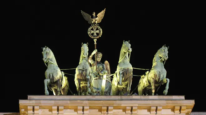 brandenburger tor, brandenburger tor berlin, berlin brandenburger tor, brandenburg tor, brandenburger tor 1945, brandenburgertor, berlin tor, wann wurde das brandenburger tor gebaut, brandenburger tor steckbrief, wie alt ist das brandenburger tor, berlin sights, brandenburger tor ddr, brandenburger tor höhe, wer hat das brandenburger tor gebaut, wie hoch ist das brandenburger tor, brandenburg gate, brandenburger tor geschichte, bradenburger tor mauer, warum wurde das brandenburger tor gebaut, top sights in berlin, brandeburger tor, brandenburger tor von oben, wo ist das brandenburger tor, brandenburger tor besonderheiten, brandenburger tot, berliner brandenburger tor, berliner mauer brandenburger tor, wann wurde das brandenburger tor erbaut, brandenburg gate berlin, branden burger tor, höhe brandenburger tor, berlin brandenburg gate, brandenburger tor mauer ostseite, brandenburger gate, wie groß ist das brandenburger tor, brandenburger tor in berlin, branderburger tor 