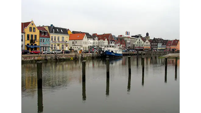 die stadt theodor storm, die stadt gedicht, theodor storm die stadt, die stadt theodor storm analyse, die graue stadt am meer, die stadt, die stadt von theodor storm, die stadt theodor storm metrum, storm die stadt, theodor storm die stadt text, graue stadt am meer, gedicht die stadt