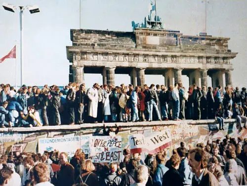 wiedervereinigung, mauerfall, mauer, westdeutschland, ostdeutschland, westberlin, ostberlin, sowjetunion, sozialismus, ddr, brd, deutsche wiedervereinigung, kalter krieg, eiserner vorhang